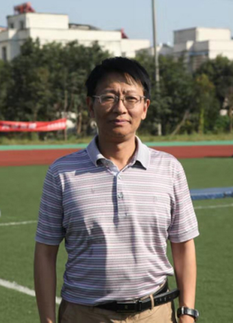 王坚